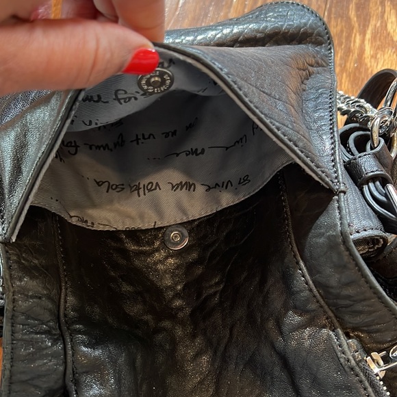 Magnificent hardware. ASH Bag! Pre-loved. Grab it while it’s Hot!!! - Picture 14 of 15